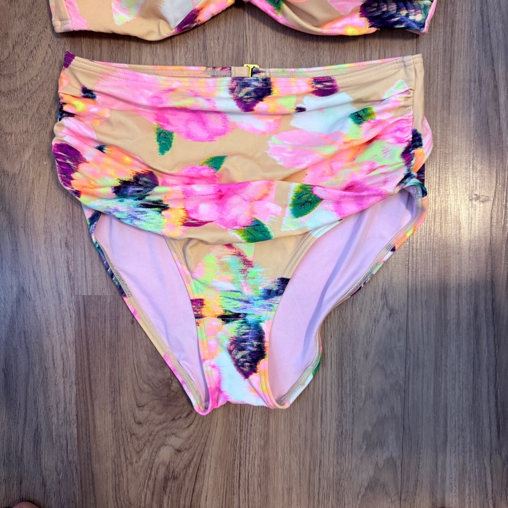 Victorias Secret Floral Strapless High Waisted Bikini Set Size 34C/Small - Picture 2 of 6